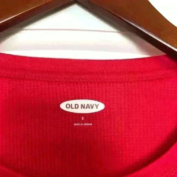 🌈 6/$60, NWT, Old Navy Thermal, Xmas Theme, Red, Small - Picture 4 of 5